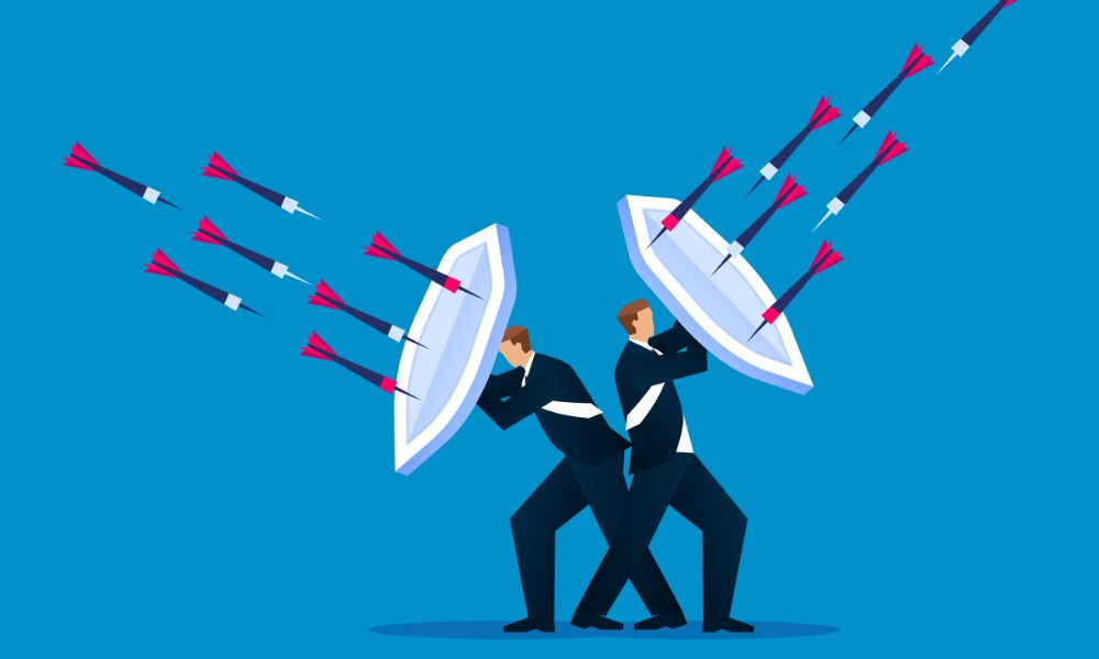 可口可乐 vs. 麦当劳：谁才是未来更具吸引力的防御型投资首选？