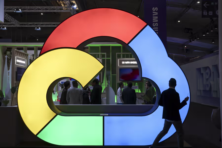 谷歌母公司被低估？监管风暴下的“便宜好股”，Alphabet 或迎三到五年价值爆发